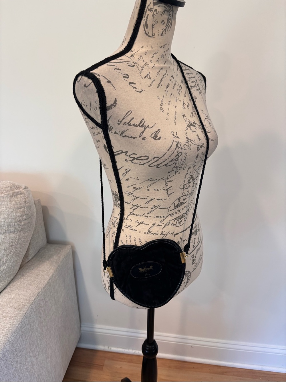 vintage Lanvin Paris heart-shaped quilted crossbody bag - Picture 2 of 6